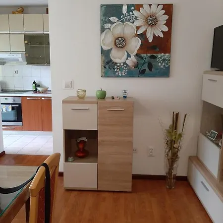 Lägenhet Apartman Paola *